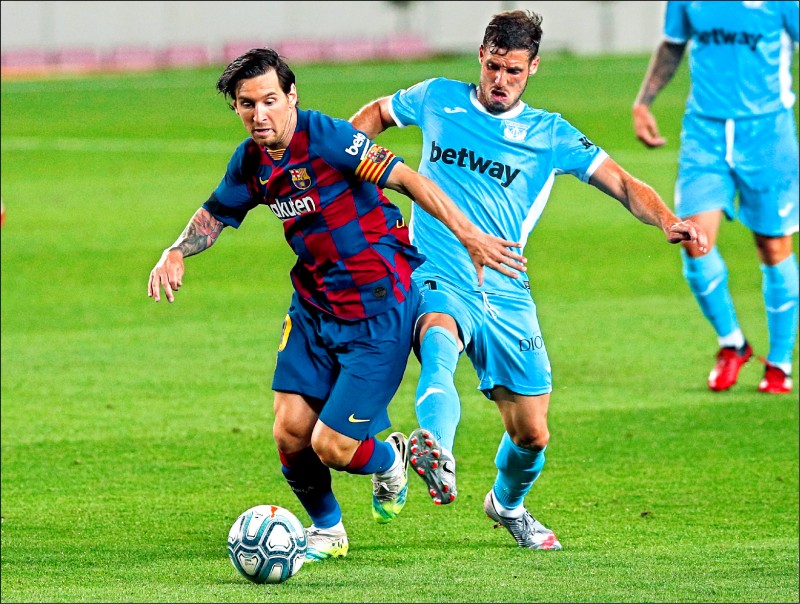 来了，曼联！主帅批准，引进1.6亿三大强援！两“废柴”闪电离队